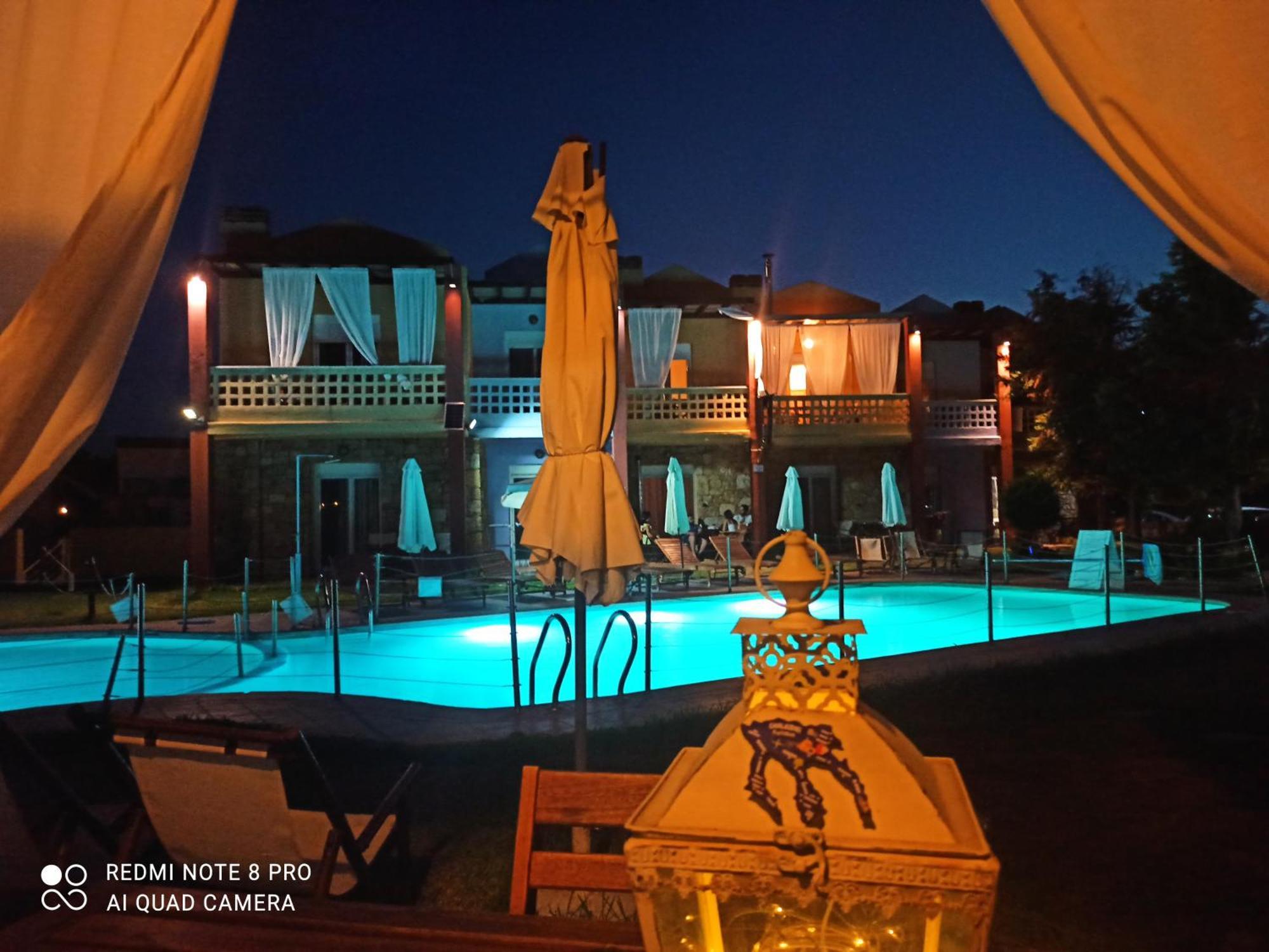 Ydna Family Hotel Apartments Посиди Экстерьер фото