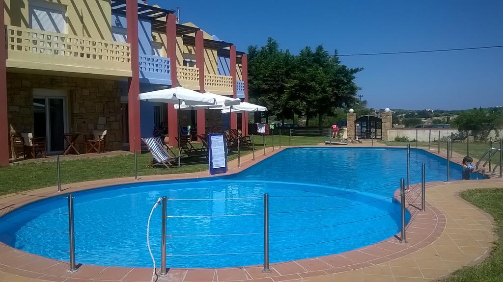 Ydna Family Hotel Apartments Посиди Экстерьер фото