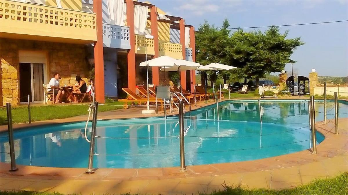 Ydna Family Hotel Apartments Посиди Экстерьер фото